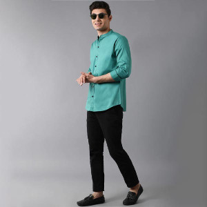 Green Solid Casual Shirt